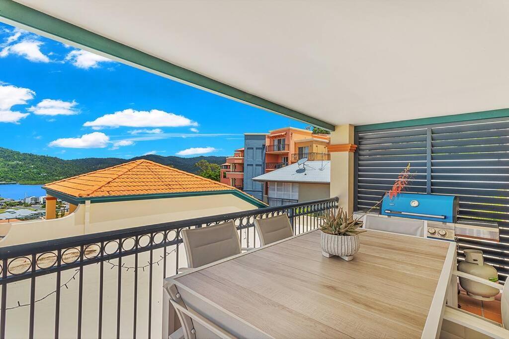 Ferienwohnung Aqua Vista Airlie Beach Exterior foto